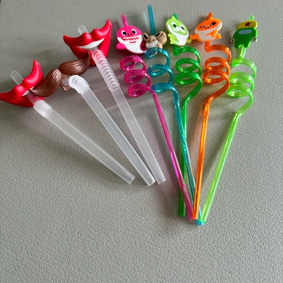 BONUS Fun Party Entertainment, Favors & Props | 24 Piece | Kids Games & Crafts - Picture 9 of 12